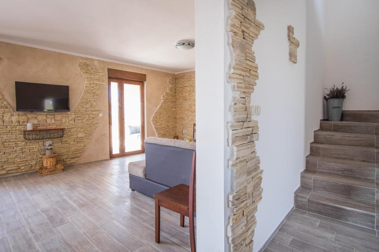 Villa Dijana East Linardići Екстериор снимка